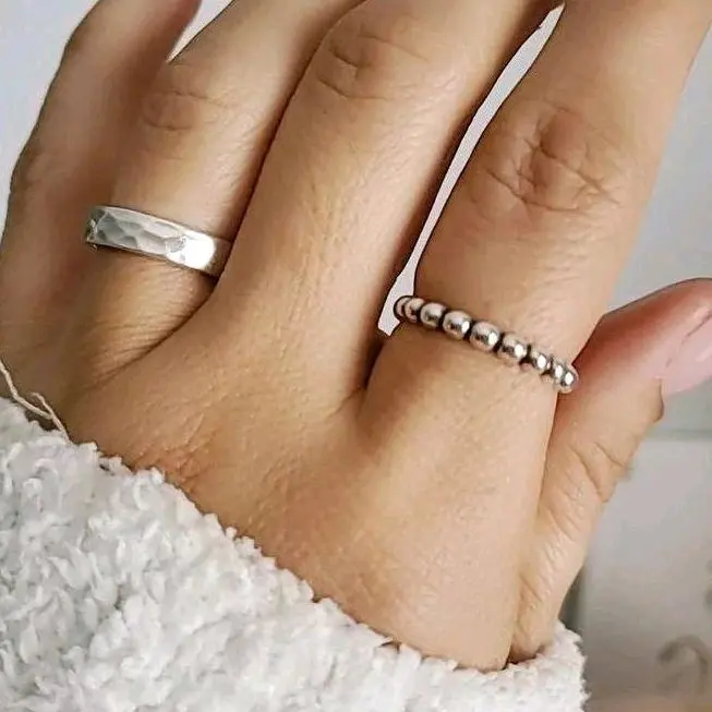 Emma Vera Jewelry 925 Sterling Silver Polished Beaded Stackable Band Ring for Adults - 2.6mm Wide, Bead Textures, High Polish, Oxidized Edge, Rhodium Plated, Daily Wear Jewelry Accessory