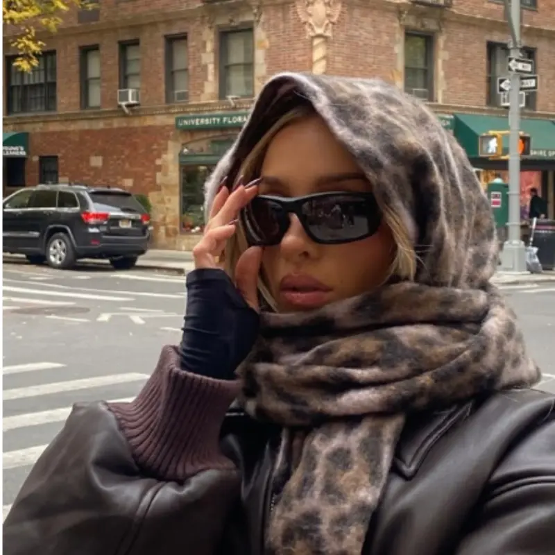 Women's Casual Fashion Imitation Cashmere Scarf | Leopard Print Light Luxury European & American Style Shawl | Convertible to Headscarf | Versatile A/W Warm Accessory | Casual Fashionable Scarf