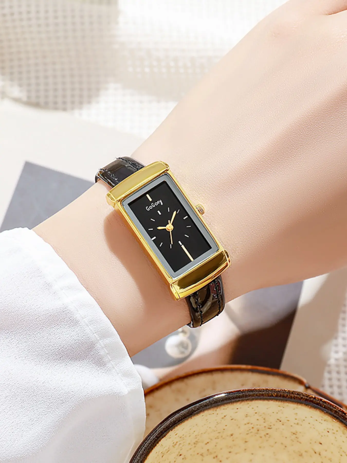 New High-Value Long Rectangle Women's Watch, Korean Style Unique Wristwatch, Fashion Student Vintage Quartz Watch