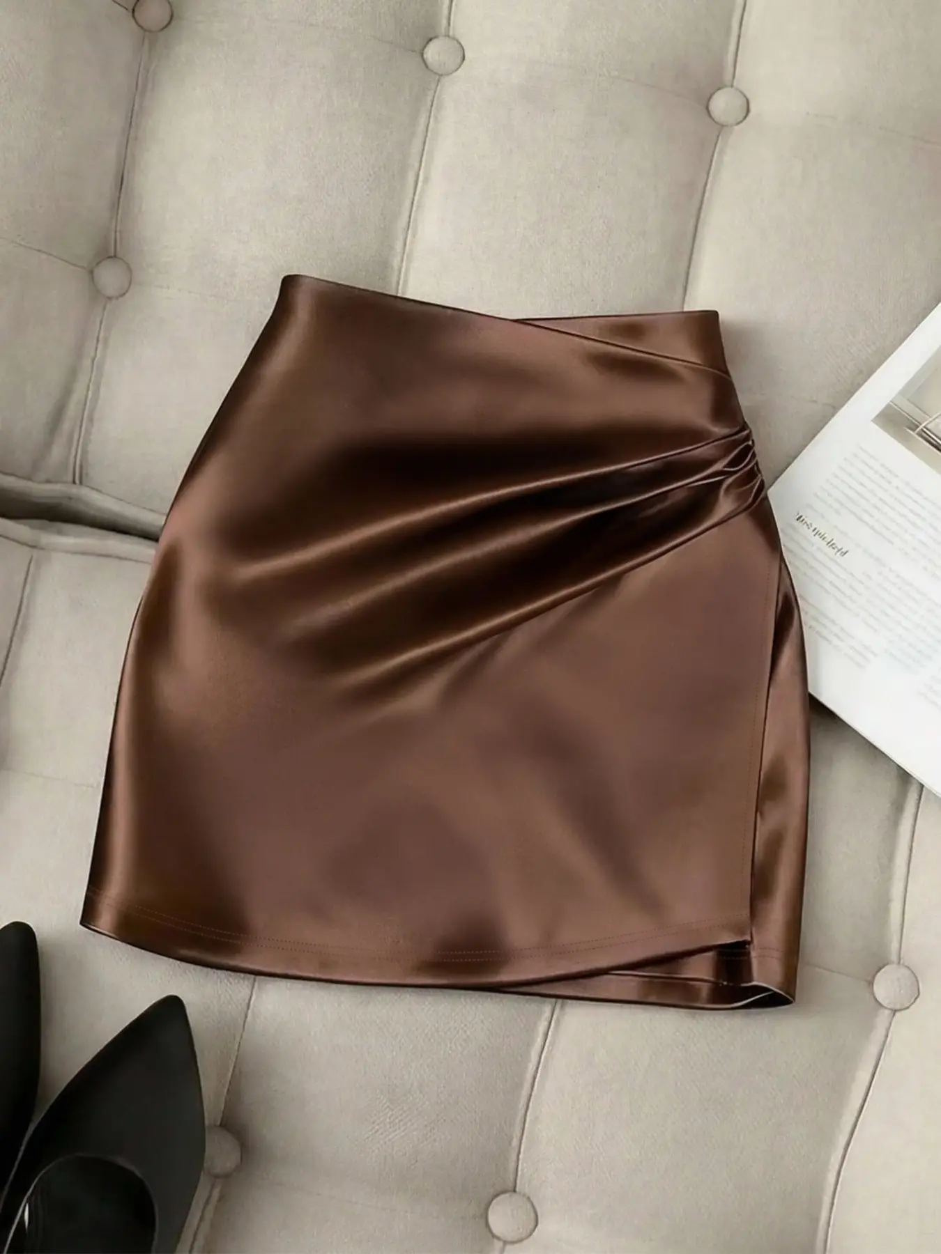 Elegant Satin Fashion Women's Bottoms Skirt, Simple, Minimalist, Stylish and Chic, Perfect for Office and Date, Ladies' Half-Length Dress