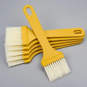 [Heat Resistant Oil Brush] Heat Resistant Festive Kitchen Oil Brush - Durable Plastic, Perfect for Grilling And Baking