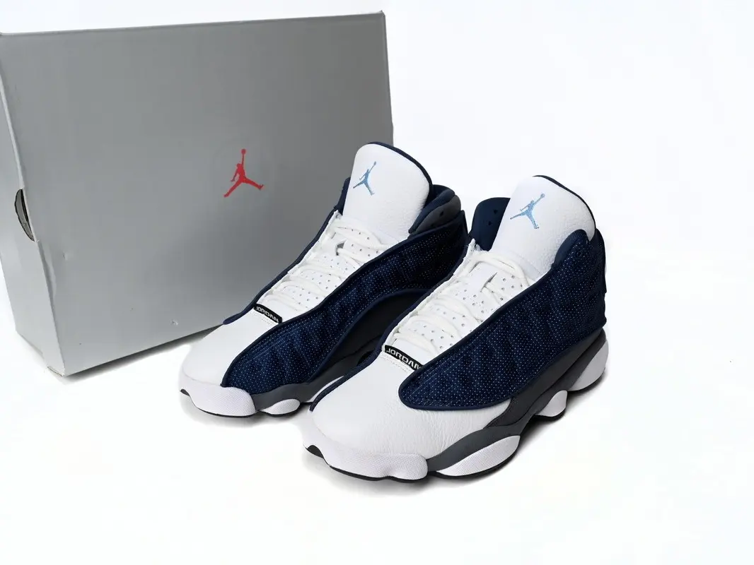 White & Navy Mesh High Top Basketball Sneakers, Dark Grey Midsole, Men Retro Cushioned Non Slip Street Athletic Shoes, US Sizes Available