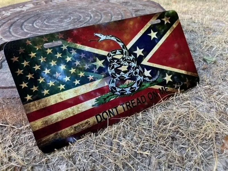 Don’t Tread On Me Rebel Flag License Plate - American & Confederate Flag Car Tag - Southern Heritage Plate Gifts for Him