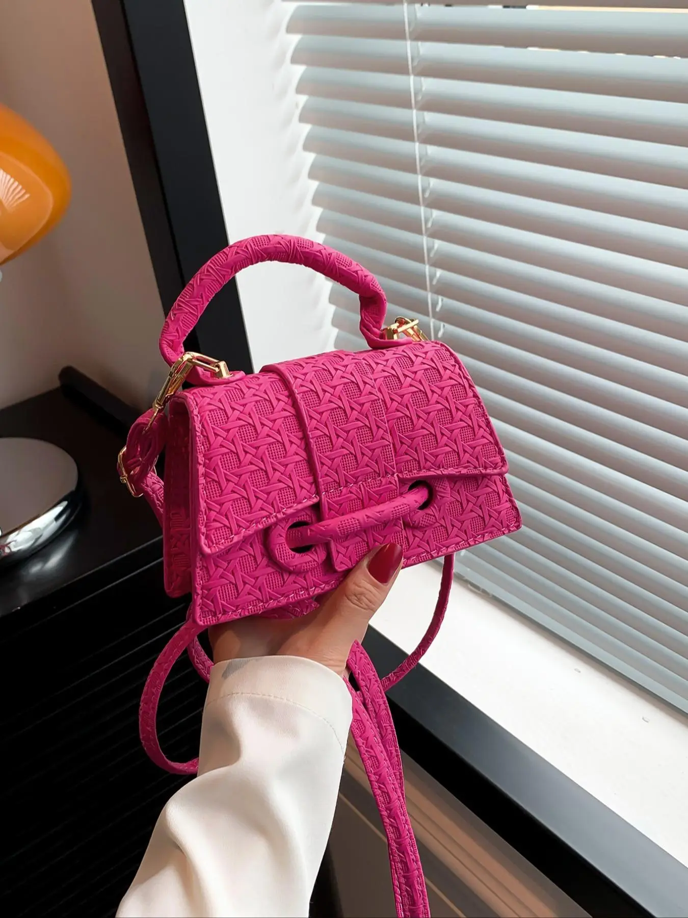 Women's New Fashion Plain Handbag, Simple Design Solid Color PU Leather Bag, Trendy All-match Mini Crossbody Bag with Adjustable Strap for Daily Used