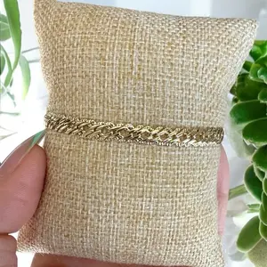 Spanish Link Gold Bracelet High-Quality 14k Gold Plated 100% Hypoallergenic Jewelry Accessory.