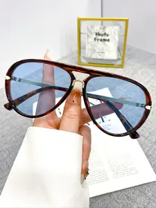 2025 One-piece large-frame toma-shaped glasses, suitable for ladies to wear for daily photography, are high-end and fashionable accessories, Decorative Lenses, Stylish Glasses