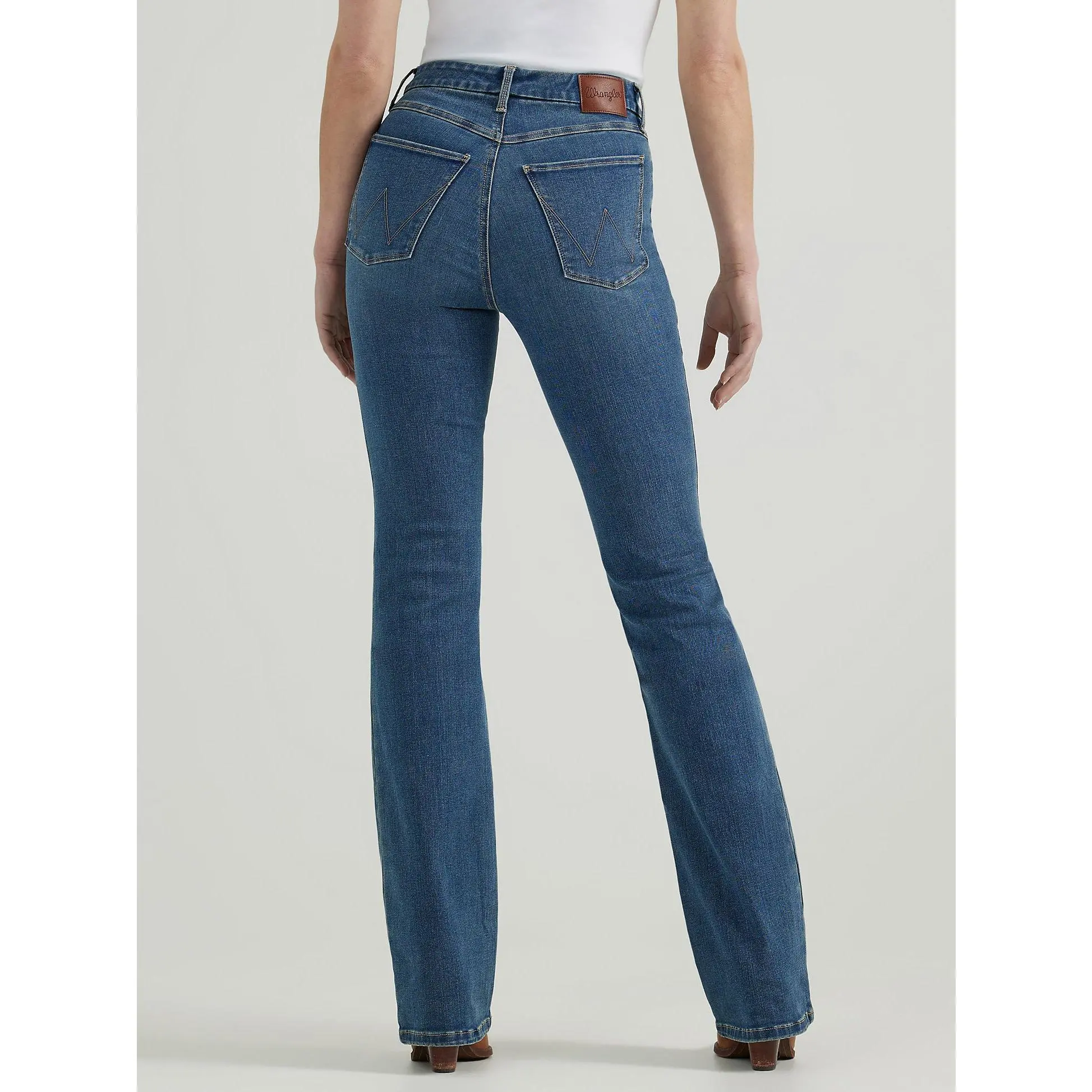 Wrangler Women's Bespoke High-Rise Bootcut Denim Bottoms - Regular Fit, Extra Stretch Cotton-Polyester Stonewash Jeans for Women, Casual Button-Closure Design, Western Clothing