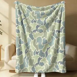 Pastel Green Blue Camouflage Print Flannel Throw Blanket, Soft Abstract Camo Pattern Blanket for Summer Air Conditioner Room, Multi-use Lightweight Cozy Blanket for Bed Sofa Cover Office Nap Car Camping Travel