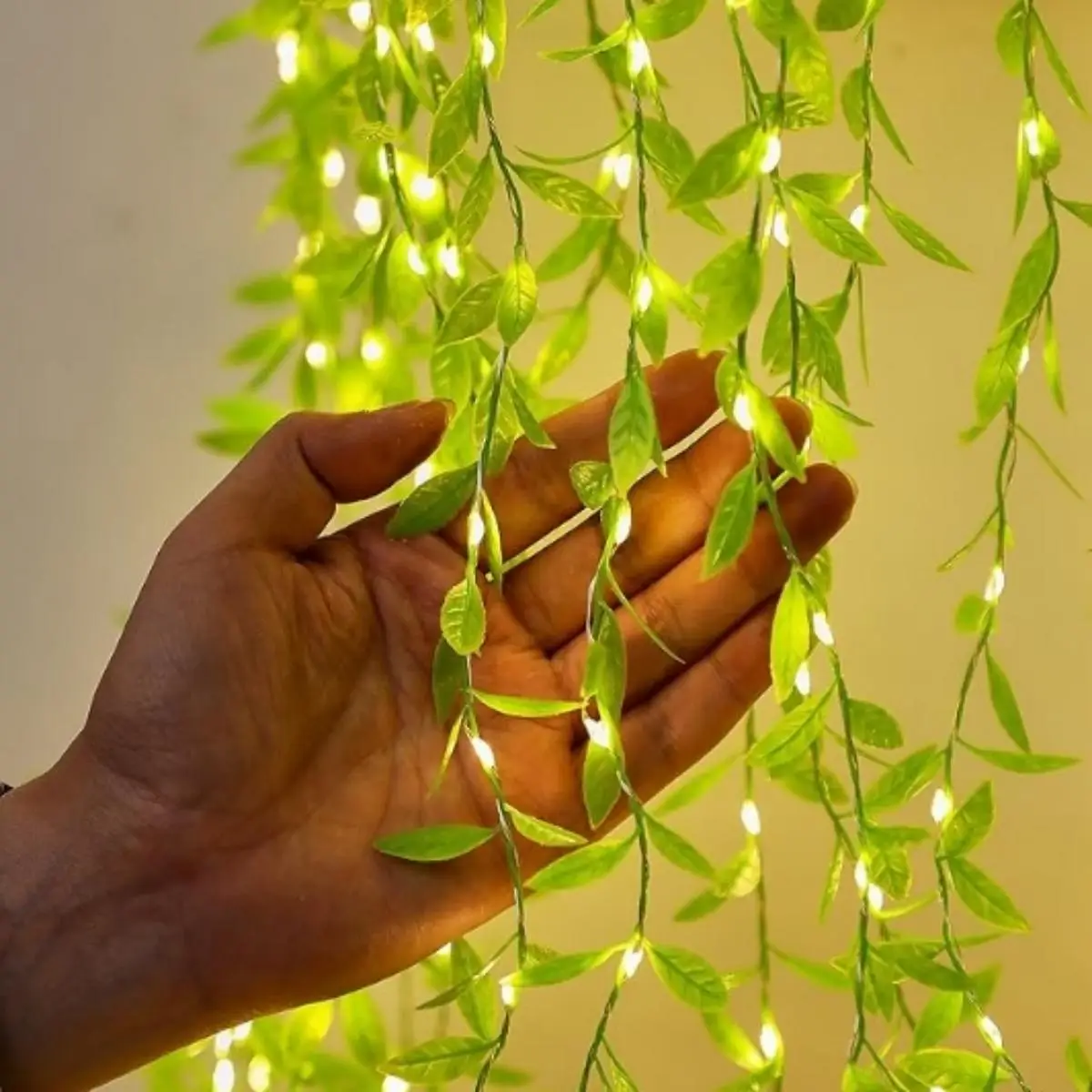 USB Powered Willow Leaf String Light, 100LED Atmosphere Light, Willow Leaf Fairy Light, Decorative Light for Christmas Tree, Terrace, Wedding Party Gi