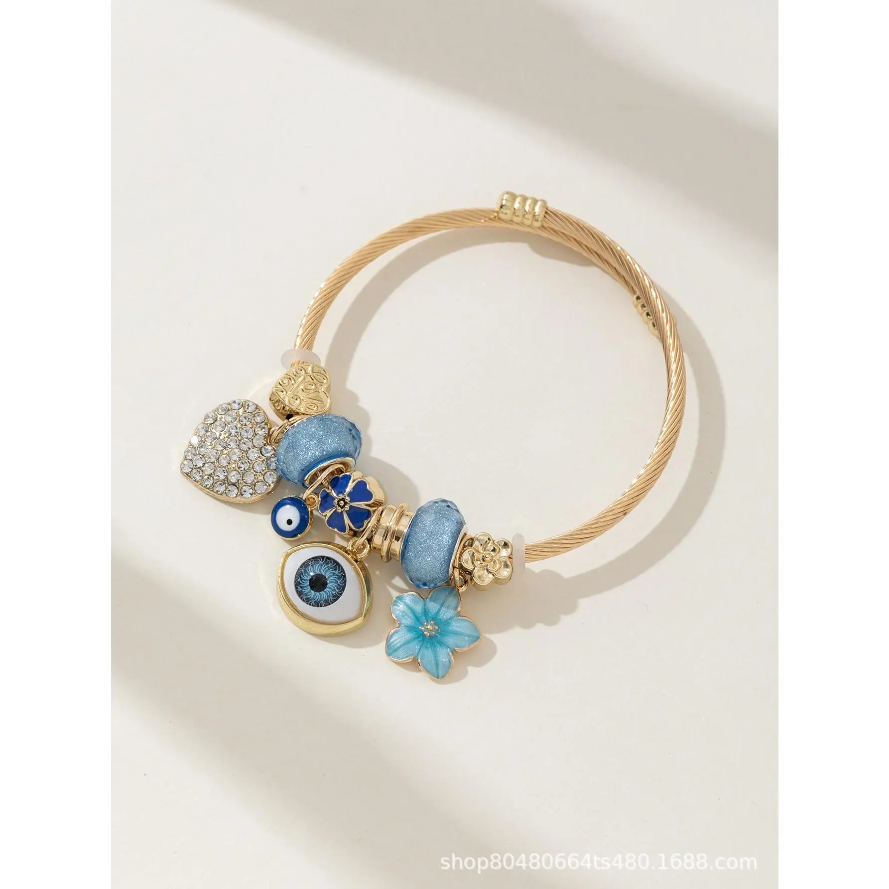 126 # Blue Devil's Eye YCB659 2