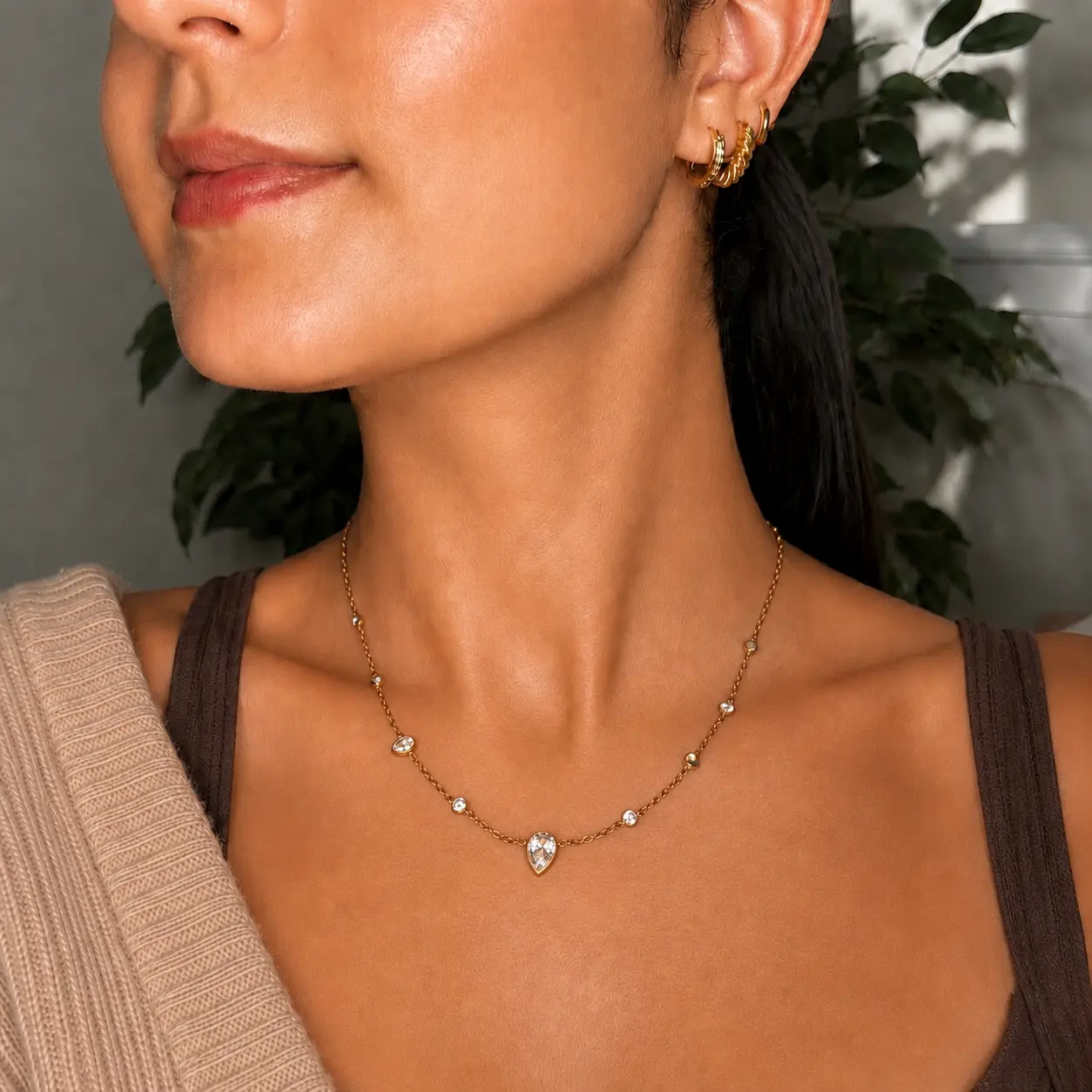 Alina Drop of Light Necklace - Waterproof Stainlees Steel Jewelry