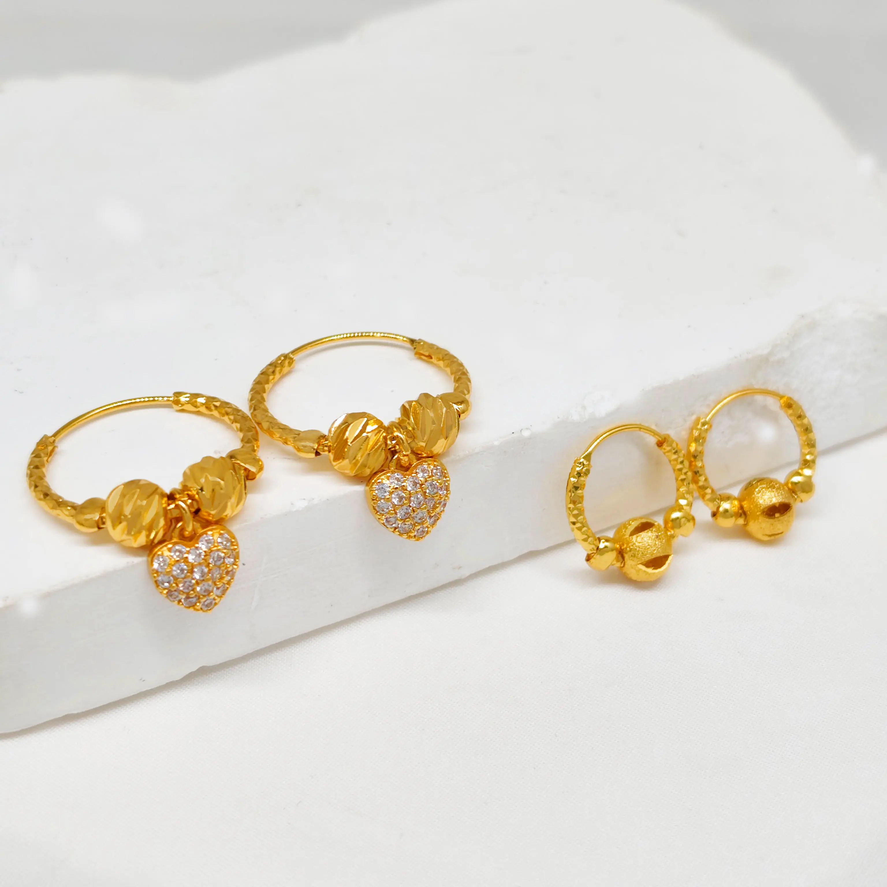 Two pairs of vintage charm love earrings,24K gold-plated copper alloy, Ethnic Simple Style Copper Jewelry, Creative Daily Casual gifts girlfriend earrings for women Retro Round Fashion Earrings accessories earring stack