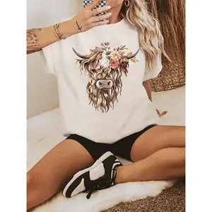 Women's Highland Cow Floral Print T-Shirt - Casual Short Sleeve Round Neck Top, Semi-Sheer Animal Graphic Tee for Summer & All-Season Wear, Machine Washable Comfort Fit, Cow Print Clothes, Allseason Top, Durable Casualwear, Lightweight Fabric