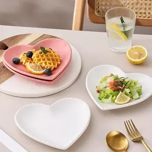 Heart Shaped Ceramic Plate, 4 Counts Creative Snack Dessert Fruit Plate, Household Cake Fruit Plate for Home Kitchen Dining Room, Salad Plates