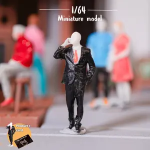 1:64 Scale Miniature Man Talking on Phone Figure, Tiny People Model for City Street Diorama, Diecast Car Scene Accessories, Hand Painted Static Figurine, DIY Landscape Train Layout Macro Photography Prop