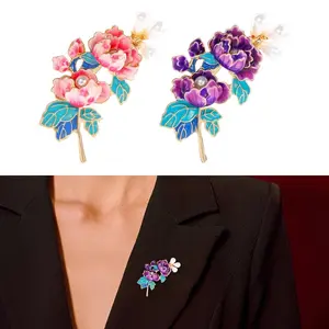 Fashionable Pearls Embellished Flower Lapel Pin for Banquet Attire Styles