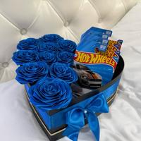 Small (4 Hot Wheels)