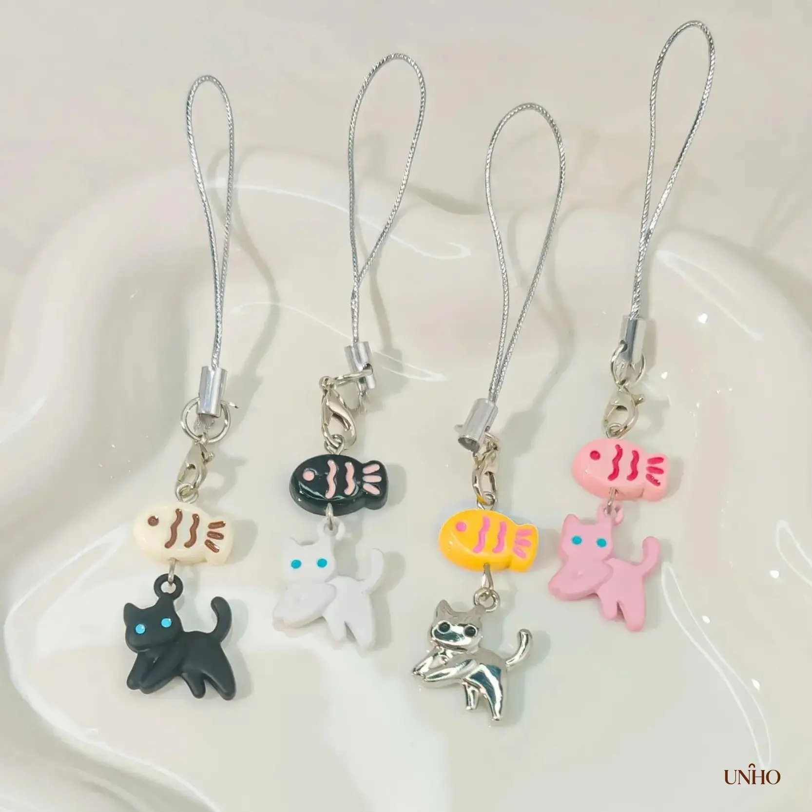 Cute Cat & Fish Shaped Alloy Key Ring Bag Charm, Trendy Animal Pendant For Women Men, Versatile Decor Accessory For Keys Backpacks Phones Cameras Daily Styling