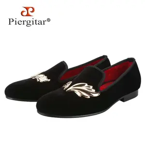 Handcraft Black Velvet Slip-On Shoes With Gold Wings Metal Buckles For Wedding And Prom Classic Style Men's Loafers