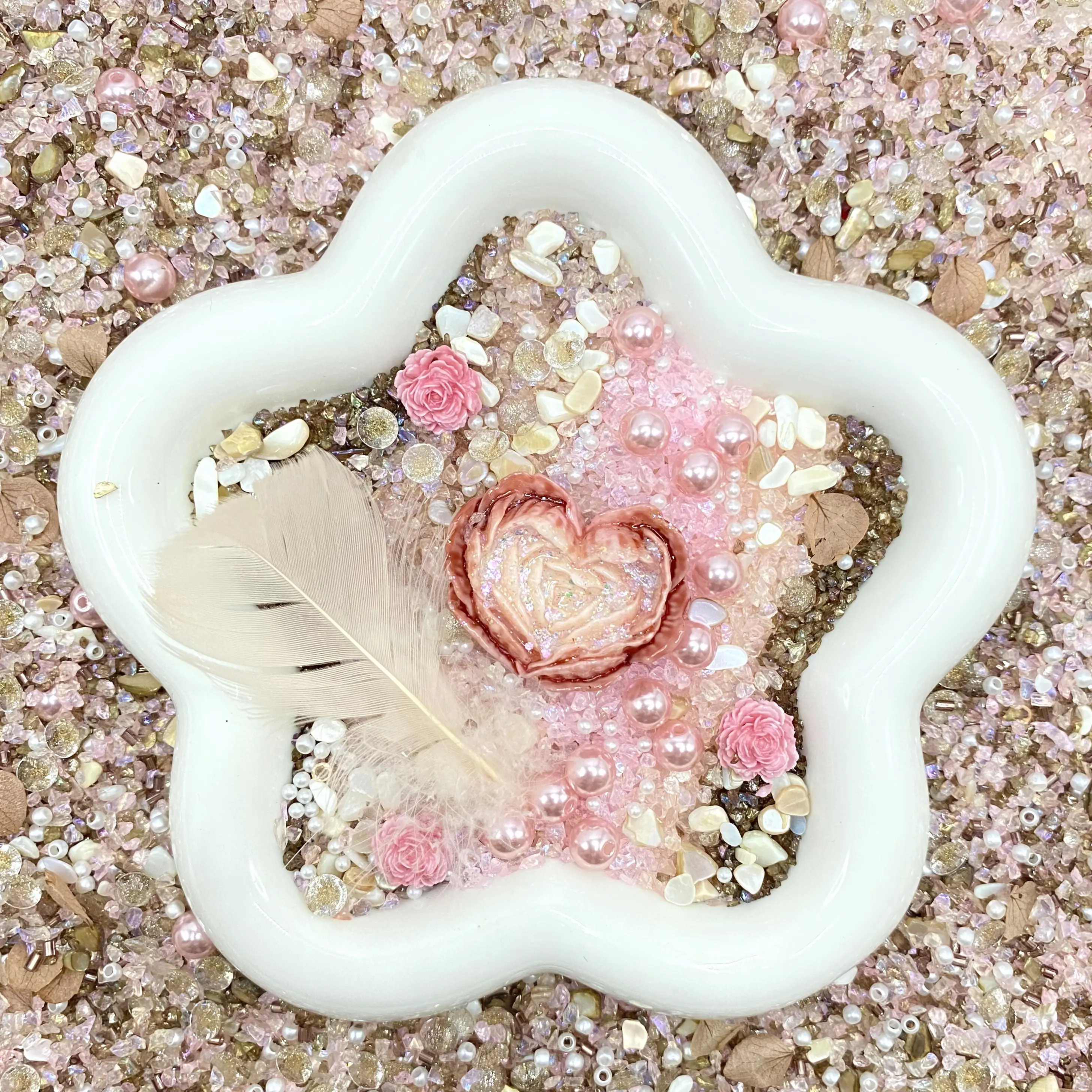 Antique Whispers -  Kosbling Mix, with Glitter, Mini Stones/Minerals for Journals, Frames, Mirrors & DIY Crafts