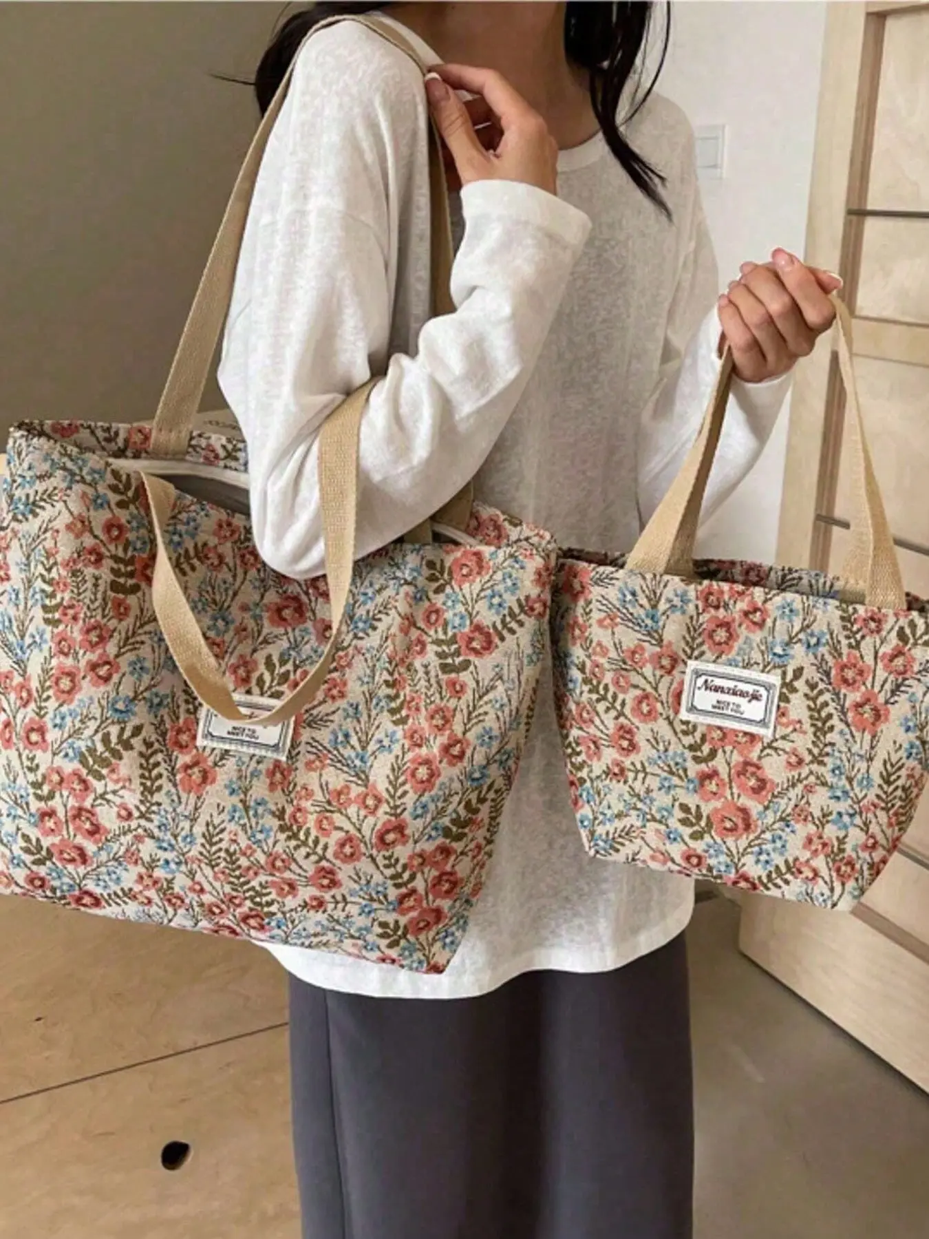 A floral print canvas tote shoulder bag, commuter storage bag, Casual office handbag, large-capacity student handbag, embroidered pattern shoulder bag, waterproof canvas travel shoulder bag, suitable for office, school, and travel