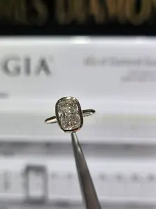 Bezel Cushion ring 💍 3 Carat E/VS1 💎 IGI Labgrown Diamomd