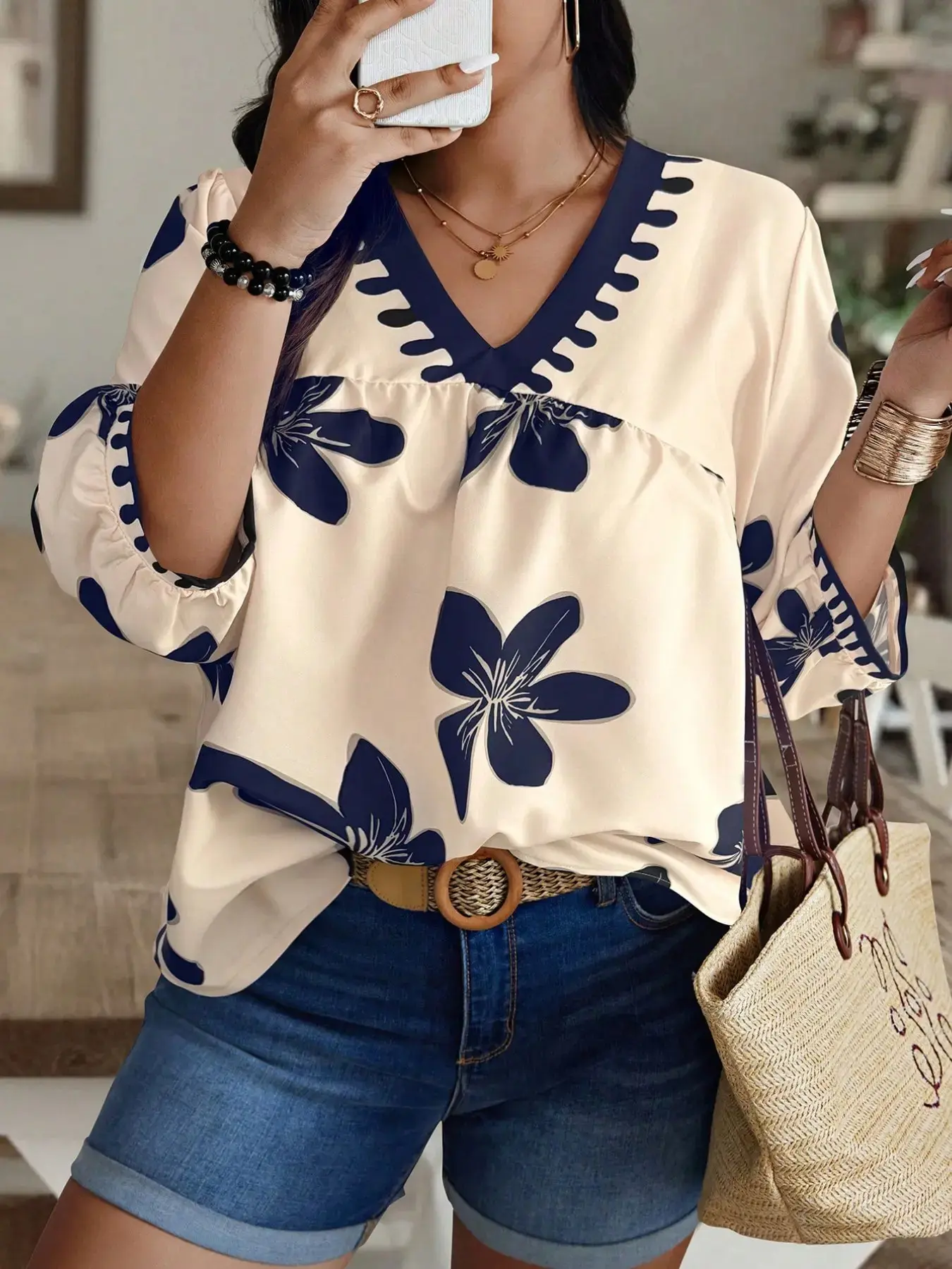 Fashion Floral V-Neck Blouse Womenswear Plus Size Casual 3/4 Sleeve Loose Fit Tops, Silky Breathable Fabric, Elegance, Y2K Aesthetic Summer Outfits, Trendy Vacation Daily Wear, Bohemian Shirts, Stylish Scallop Trim Detail Party Casual Blouse