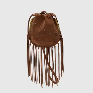 URBAN REVIVO 2026 Spring New Women's Vintage Genuine Leather Fringed Crossbody Shoulder Bag, Zip Closure, Gym & Outdoor Sports Bag, UAYB50126