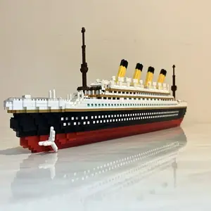 1 Titanic Building Block Set, DIY Building Model, 3000+ Micro Bricks, Challenging and Realistic Design for Stress Relief and Focus, Perfect for Display as a Collectible Model, Ideal Gift for History Lovers, Teens & Adults on Christmas, Birthdays