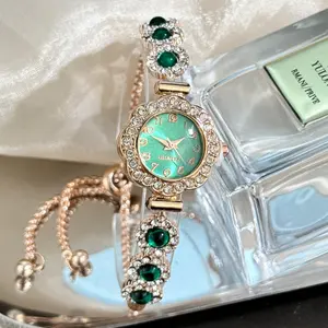 Rose Gold Green Dial Crystal Watch, Luxury Emerald Accent Bracelet Watch, Elegant Quartz Wristwatch, Adjustable Chain, Sparkling Rhinestone Bezel, Fashion Jewelry Watch for Daily & Formal Wear, Perfect Gift for Her
