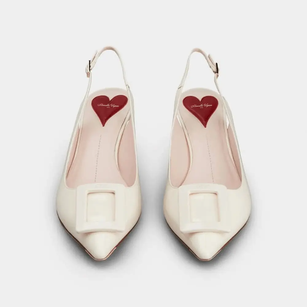 Vintage white Leather Pointed Toe Kitten Heels