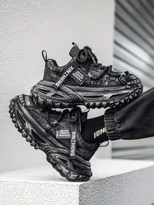 Men's All-Black 3D Texture Versatile Chunky Sneakers, Minimalist Techwear Style, All-Black Solid Color + 3D Texture Construction + Soft Platform Sole, Versatile Style, Comfortable Fit , Ideal for Daily Leisure & Light Social Occasions