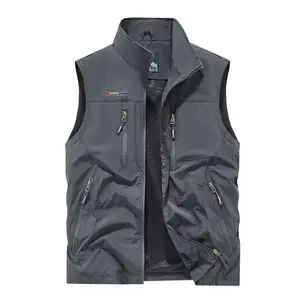 Men’s multi-pocket adventure vest suitable for work, fishing, hunting, hiking, outdoor workwear, travel, and more; multifunctional pocket design.