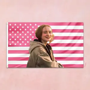 Sadie Sink Pink Flag Tapestry, American Flag Decor for Bedroom, Dorm & Perfect Gift for Sadie Sink Fans, Stranger Things Lovers & Collectors
