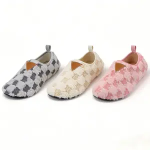 Cozy Fleece House Slippers for Women & Men – Non-Slip Indoor Shoes with Soft Lining, Lightweight Warm Fuzzy Footwear for Home, Bedroom, Travel Comfort Boy Cotton slippers women