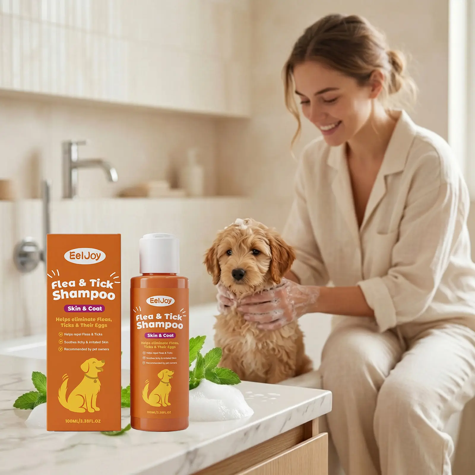 Flea and Tick Shampoo - Gently cleans and removes odors, keeps pet fur smooth and fluffy, convenient for daily care