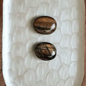 Tigers Eye Palms - Natural Stone with Unique Patterns and Textures for Decorative Use