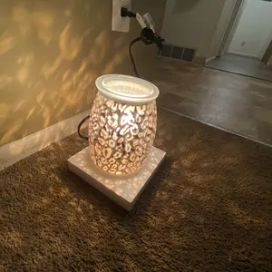 Scents Warmer in Cheetah Print with Gold/Silver Color. This warmer is called the Savanna! It’s part of our Fall collection! DM me for a discount! Look up svscents.scentsy on google and click the link to make your own order! Ceramic Decor