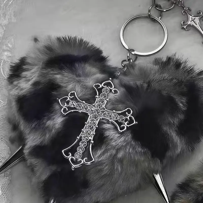 Punk Style Leopard Print Rivet Cross Keychain, Cool Rock Heart Bag Decoration Accessory, Gothic Wind Keyring for Bags, Key Charms