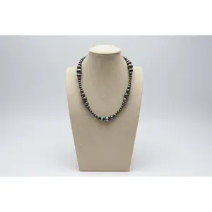 Desert Pearl Graduated Silver Necklace – 18" Western Chic