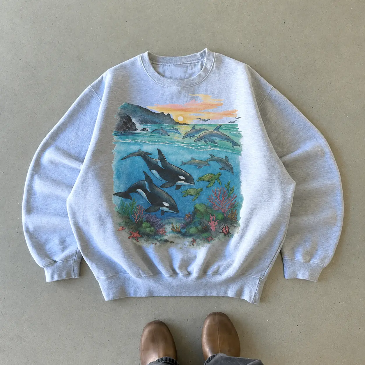 Gildan Vintage Orcas Sunset Sweatshirt, Retro Ocean Wildlife Crewneck, Sea Turtle Graphic Pullover, 90s Coastal Sweater, Cozy Nature Gift