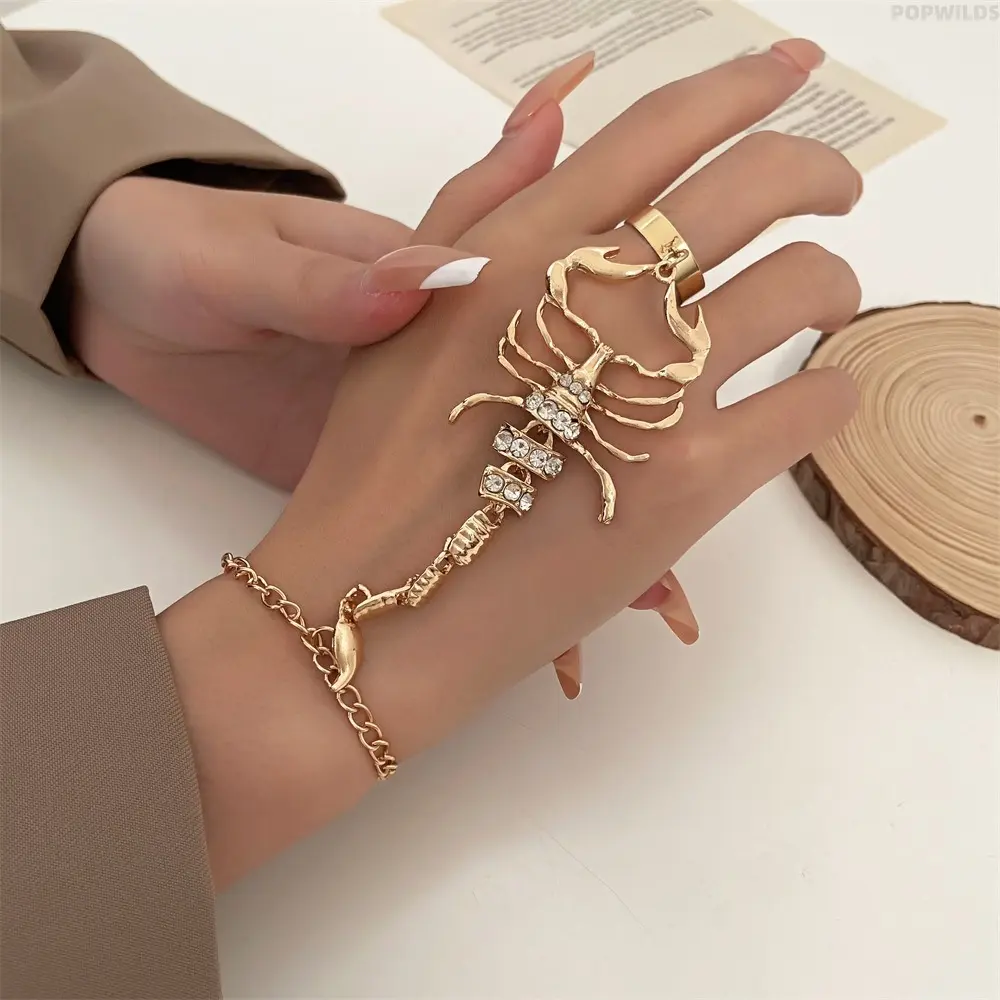 Exaggerated Scorpion Connected Finger Bracelet for Women, Sweet Cool Y2K Cubic Zirconia Inlaid 3D Scorpion Hand Chain, Trendy Single Piece Jewelry