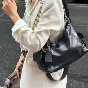 Top Layer Cowhide Genuine Leather Messenger Tote Bag for Women, Large Capacity Chain Commuter Bag, Black High-End Feel Single Shoulder Crossbody Bag