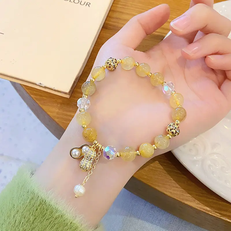 7 yellow crystal peanuts