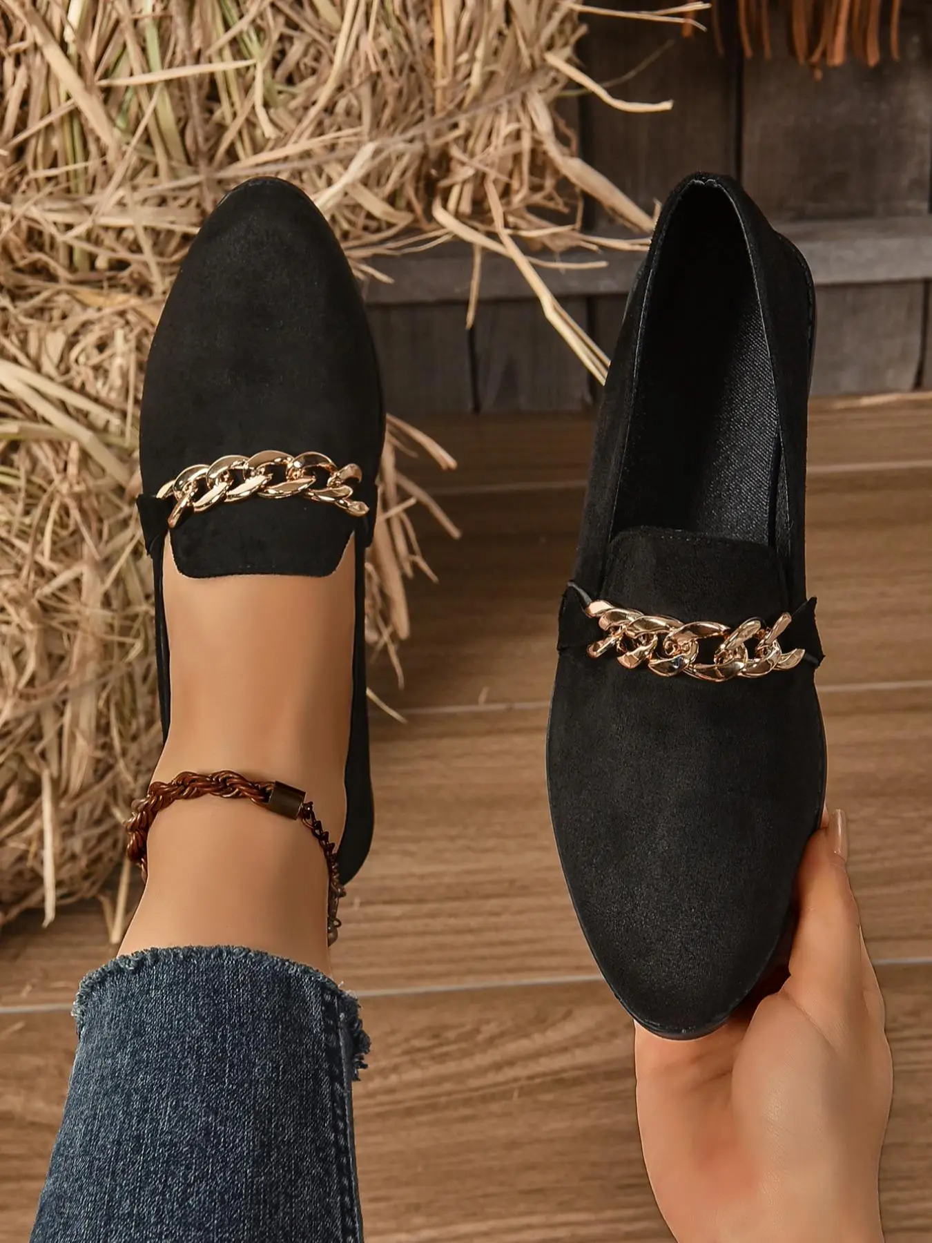 Women's Fashionable Chain Decorated Slip on Flats, Casual Pointed Toe Flat Shoes for Daily Wear, Lightweight Breathable Comfortable Shoes for Women &