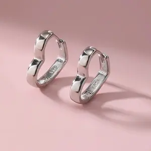 FY-EK508 925 Sterling Silver 2025 New Style Simple Heart-Shape Stud Earrings for Women High-End Best-Selling Ear Buckles