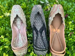 Pakistani Cut Embroidered Jutti Footwear