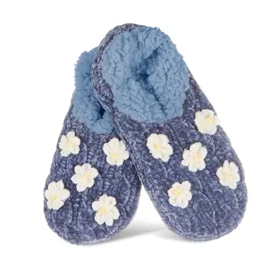 Memoi Women's Cozy Daisies Chenille Sherpa Lined Slippers