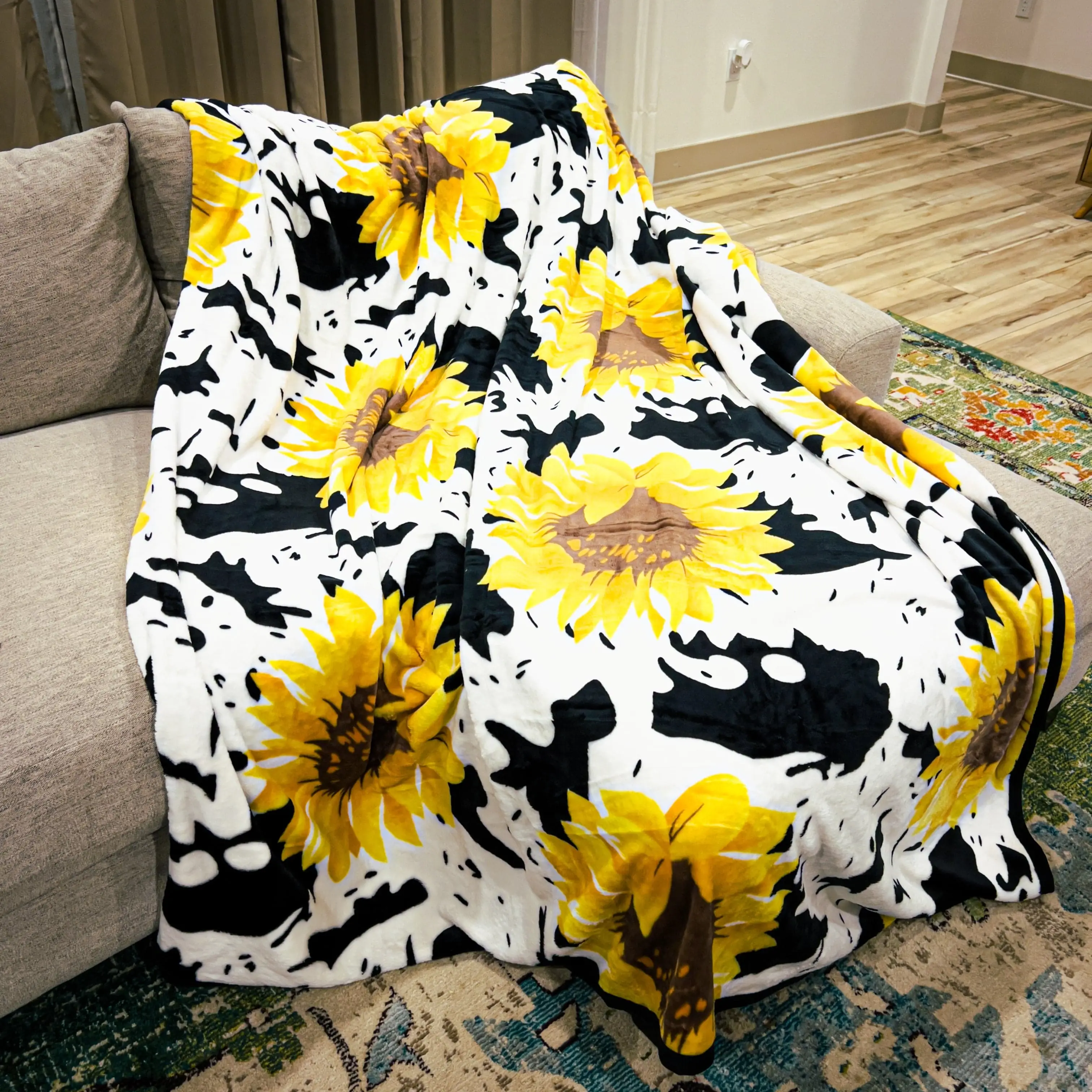 Sunflower Cow Throw 78X90