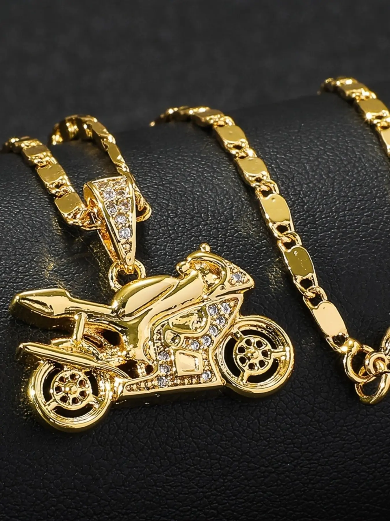 1PC/3PCS Men's Motorcycle Fashion Pendant Necklace, Gold Tone Copper Inlaid Cubic Zirconia, 3D Design, Trendy Hip Hop Style, Stylish Neck Jewelry, Fashionable Jewelry Accessories
